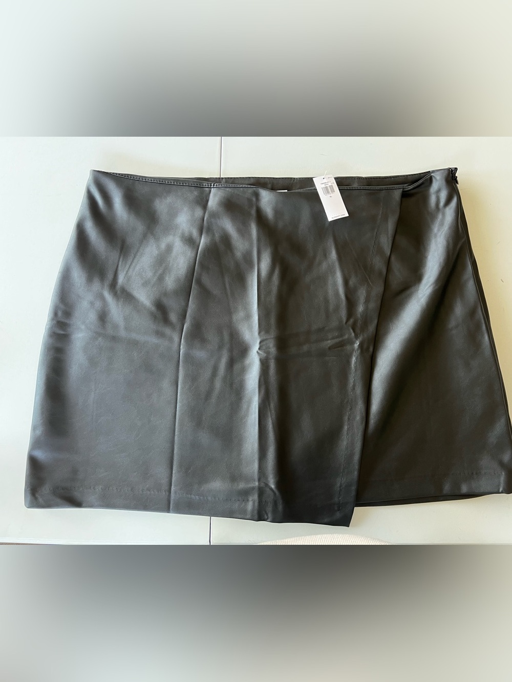 Old Navy Black Faux Leather Skirt